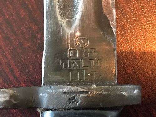 ISRAELI MAUSER M 84/98S BAYONET WITH METAL SCABBARD-VERY SCARCE-OVERALL LENGTH 37,7CM-THE BAYONET WA