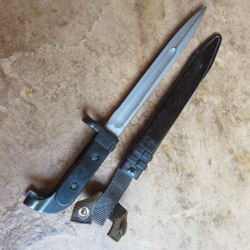EAST GERMAN AK BAYONET -OVERALL LENGTH 31 CM