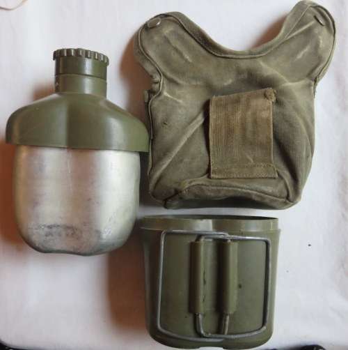 RHODESIAN WATER BOTTLE IN COMPLETE CONDITION