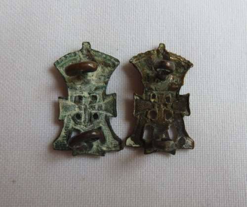 19TH HUSSARS COLLAR BADGE PAIR-LUGS INTACT