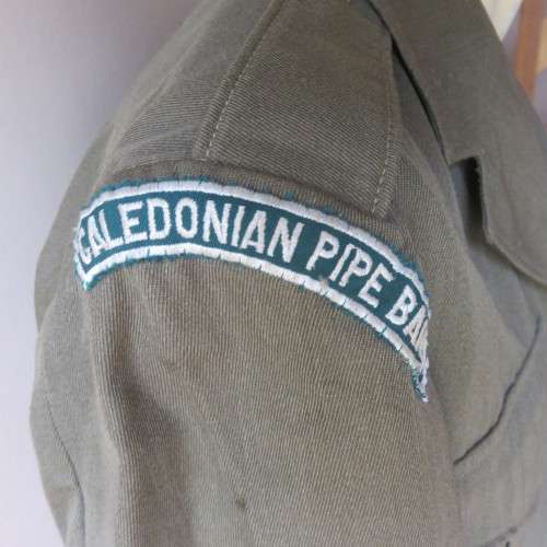 ORIGINAL MILITARY ISSUE BUNNY JACKET WITH MILITARY AND PURE WOOL LABELS-SIZE  MEDIUM-MEASURES 55CM A