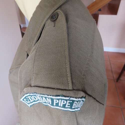 ORIGINAL MILITARY ISSUE BUNNY JACKET-MILITARY LABEL AS WELL AS PURE WOOL LABEL-SIZE MEDIUM-MEASURES