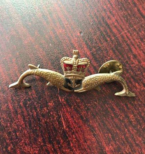 ROYAL NAVY BRASS & ENAMEL SUBMARINERS BADGE -2 PINS-MEASURES 59MM