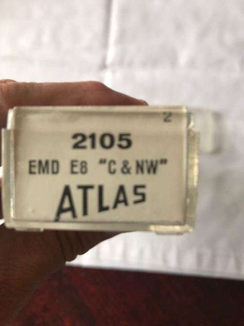 N SCALE 2105 EMD E8 CXNW ATLAS -MADE IN ITALY
