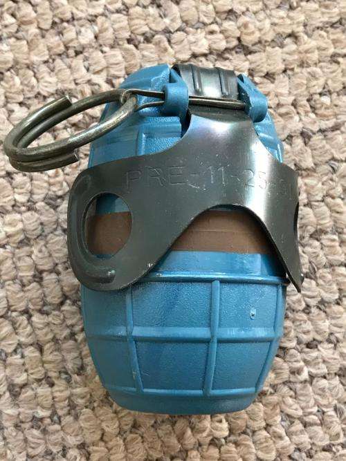 ITALIAN OD 82/SE HAND GRENADE 1980-2000-CONTROLLED FRAGMENTATION,SAFETY DISTANCE IS 20M-INERT-DISPLA