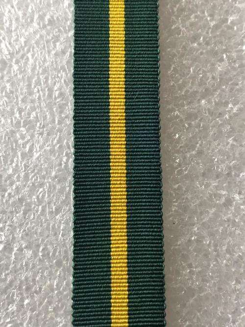 COMMANDO CLOSING DOWN MINIATURE MEDAL RIBBON-SOLD IN LENGTHS OF 15 CM