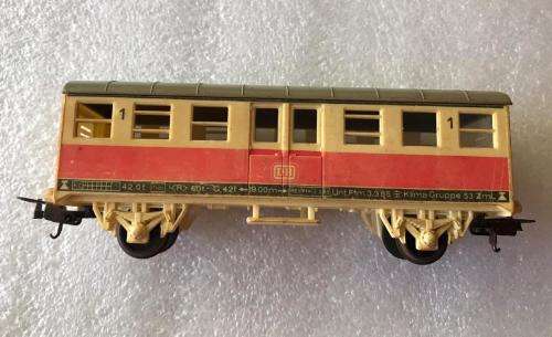 HO SCALE LIMA ITALY GERMAN DB COACH- 125 MM
