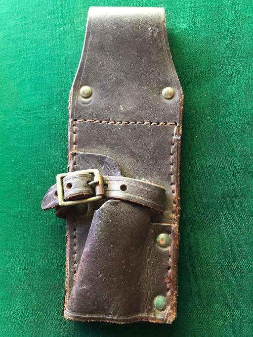 SA LEATHER FROG FOR THE R1,THE UZI S1 & THE SA NO 9 BAYONET