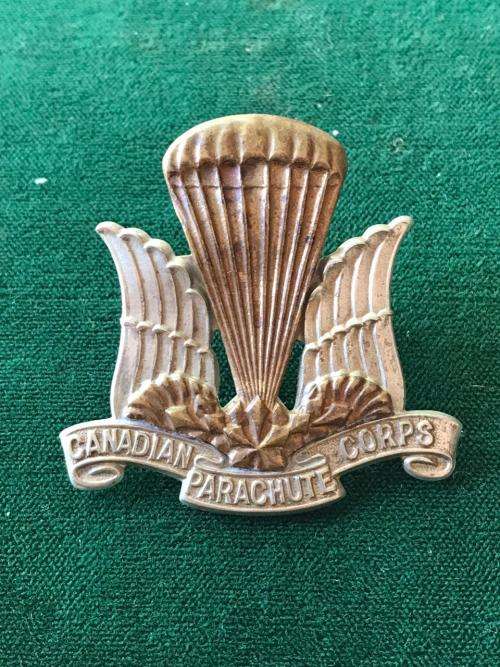 CANADIAN PARACHUTE CORPS CAP BADGE- 2 LUGS