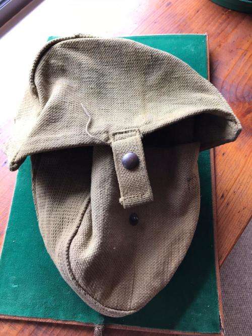 LEWIS MACHINE GUN ,AMMO POUCH-DATED AND MARKED WW2