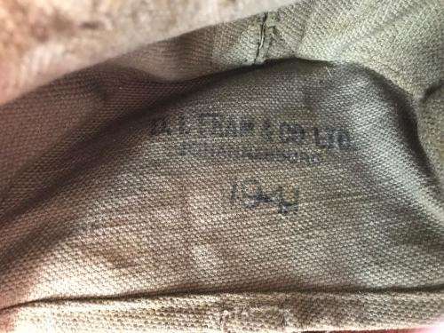 LEWIS MACHINE GUN ,AMMO POUCH-DATED AND MARKED WW2