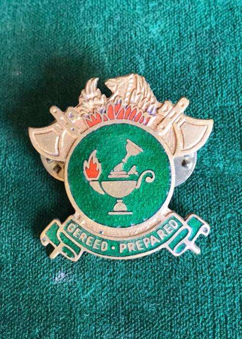 CIVIL DEFENCE COLLAR BADGE-WORN 1950`S-1970`S- 2 PINS