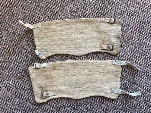 WW2  MATCHING PAIR OF LEGGINGS- DATED 1942