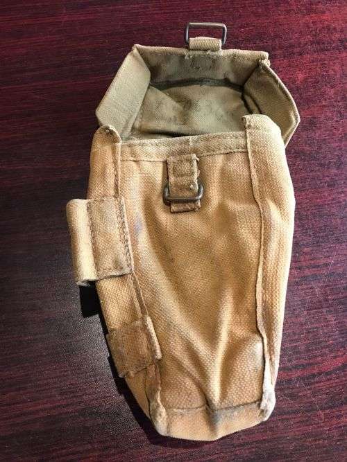 RHODESIAN WEBBING AMMO POUCH
