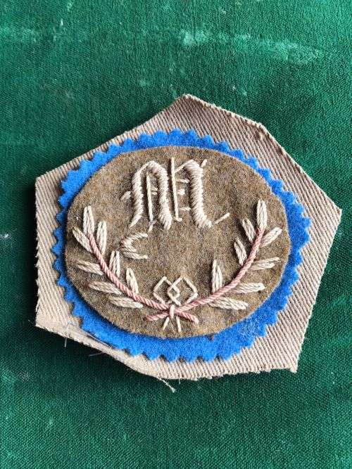 BRITISH MORTARMAN (INFANTRY ONLY) TRADE BADGE-APPROVED 1957