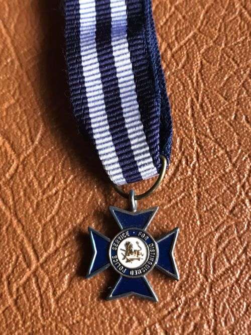 MINIATURE RHODESIA POLICE CROSS FOR DISTINGUISHED SERVICE (P.C.D.)- ORIGINAL