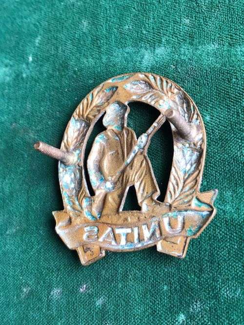 COMMANDOS BRASS CAP BADGE-WORN 1963-1970`S- 2 LUGS