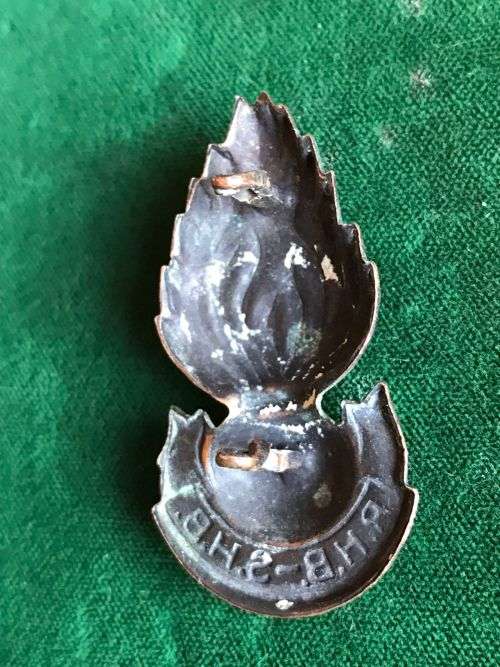 RAILWAY AND HARBOURS-BRASS COLLAR BADGE-1940-45- 2 LUGS