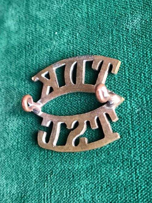 TECHNICAL SERVICE CORPS BRASS TITLE -WORN 1940-1960-2 LUGS
