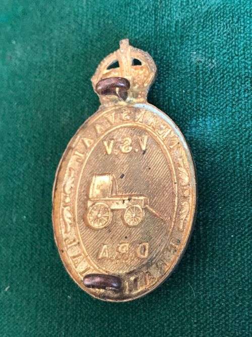 DEFENCE RIFLE ASSOCIATION CAP BADGE-TRANSVAAL 1923-1943- 2 LUGS