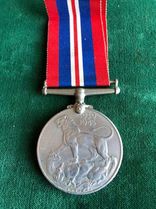 FULL SIZE WW2 WAR MEDAL- UNNAMED
