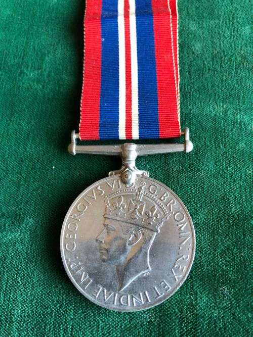 FULL SIZE WW2 WAR MEDAL- UNNAMED