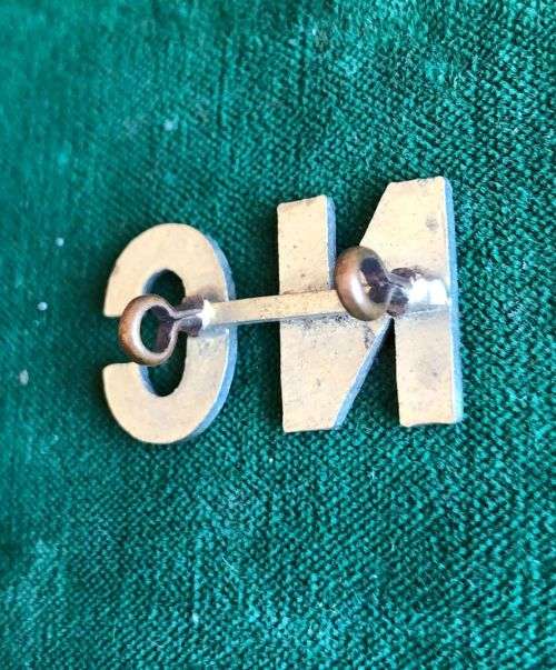 NATAL CARBINEERS-BOER WAR TITLE WHITE METAL-1899-1902- LUGS COMPLETE
