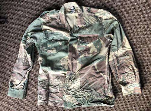 RHODESIAN CAMO LONG SLEEVE SHIRT-SIZE MEDIUM-MEASURES 35 CM ARMPIT TO ARMPIT-USED BUT GOOD CONDITION