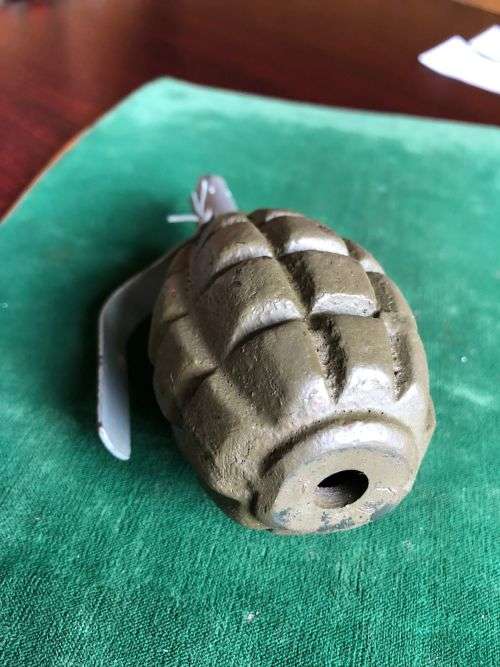 RUSSIAN F1,ANTI-PERSONNEL FRAGMENTATION GRENADE-NICKNAMED THE LIMONKA (LEMON-LIKE) BORDER WAR PERIOD