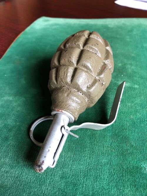 RUSSIAN F1,ANTI-PERSONNEL FRAGMENTATION GRENADE-NICKNAMED THE LIMONKA (LEMON-LIKE) BORDER WAR PERIOD