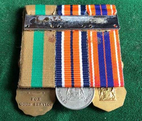MINIATURE SADF MOUNTED GROUP OF MEDALS