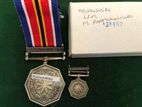 SANDF FULL SIZE AND MINIATURE CAMPAIGN AWARD