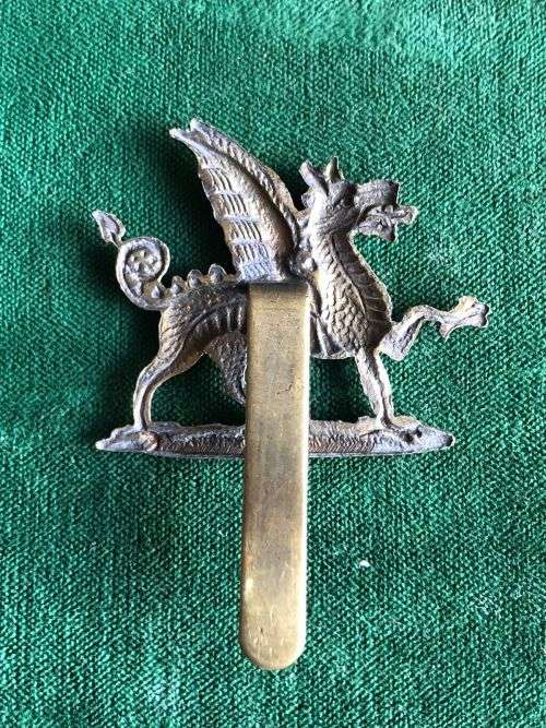 1ST BATTALION MONMOUTHSHIRE RIFLE VOLUNTEERS FORAGE CAP BADGE 1908-1922