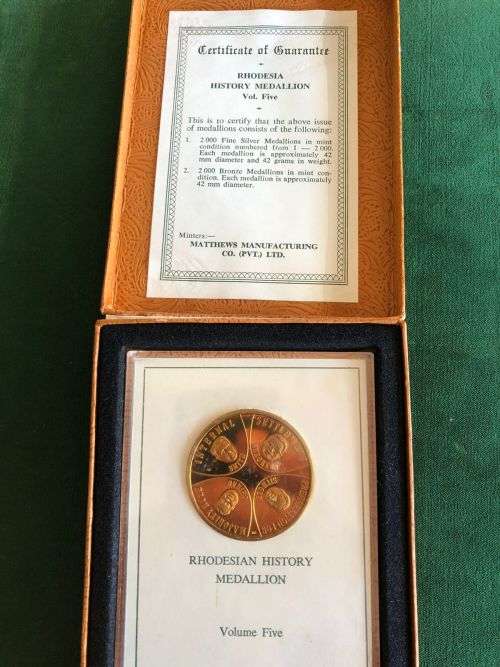 RHODESIA HISTORY BRONZE MEDALLION VOLUME 5-INTERNAL SETTLEMENT-SIZE 42MM-GILDED BRONZE-MASS 33,9GR-M