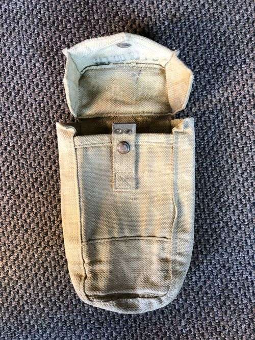 WW2 PAT 37 MAG POUCH-IN GOOD CONDITION