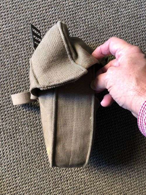 ORIGINAL WW2-LMG MACHINE GUN,AMMO DRUM POUCH-DATED AND MARKED 1941