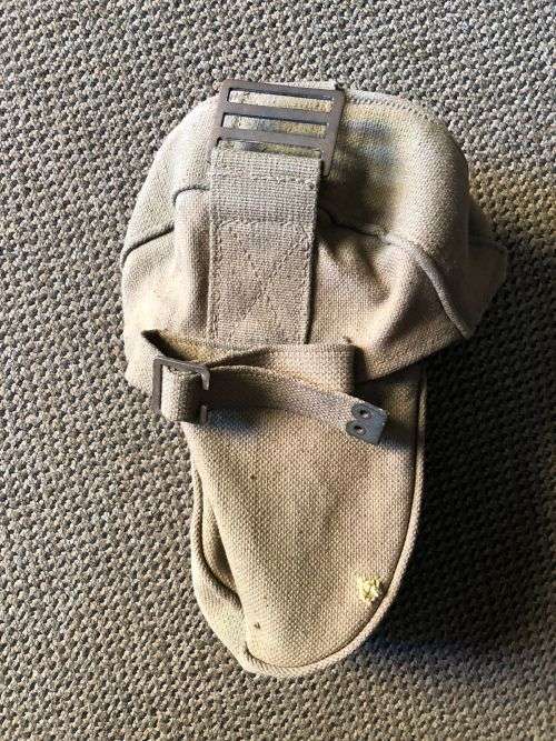ORIGINAL WW2-LMG MACHINE GUN,AMMO DRUM POUCH-DATED AND MARKED 1941