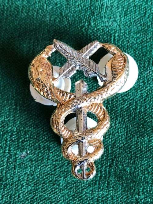 SA MEDICAL SERVICES,BI METAL,TECHNICAL AND ADMINISTRATION PERSONNEL BREAST BADGE- APPROVED IN 1975-