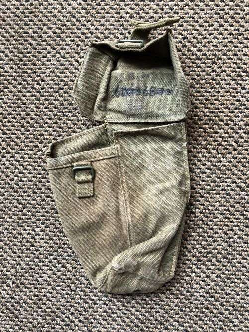 RHODESIAN PATTERN 64 AMMO POUCH- MAKERS STAMPED