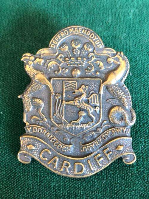 11TH BATTALION WELSH REGIMENT (CARDIFF PALS) CAP BADGE- 2 LUGS
