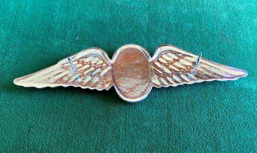 SA FREEFALL INSTRUCTOR,CHROME AND ENAMEL,FULL SIZE WING-WORN FROM THE 1970`S-(CENTRE WITH LUCITE COA