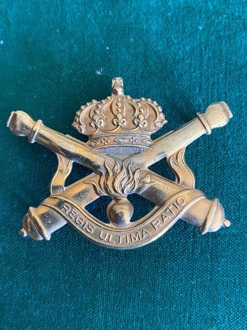 BELGIUM ARTILLERY CAP BADGE- 4 LUGS