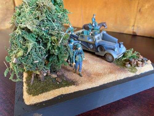 WW2 GERMAN-BREAK DOWN MERCEDES V70 RADIO CAR-HOLLAND 1939-PLASTIC AND WOOD MODEL-COMES WITH A GLASS