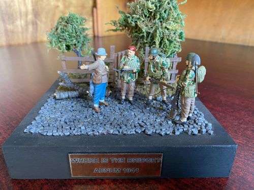 WW2 German Bridge Arnhem 1944 Plastic and Wood Model Perspective Cover 1:35 Scale