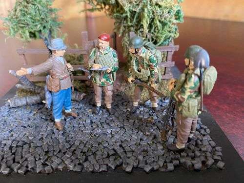 WW2 German Bridge Arnhem 1944 Plastic and Wood Model Perspective Cover 1:35 Scale