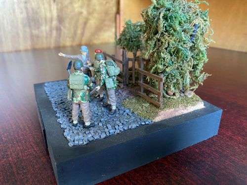 WW2 German Bridge Arnhem 1944 Plastic and Wood Model Perspective Cover 1:35 Scale