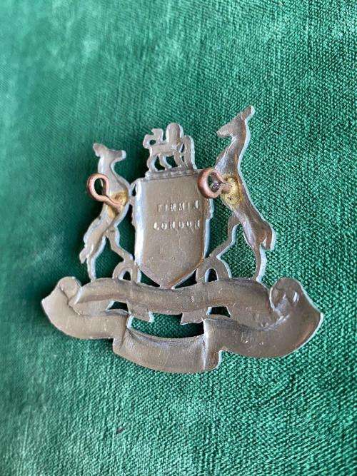 SA RAILWAY,WHITE METAL CAP BADGE