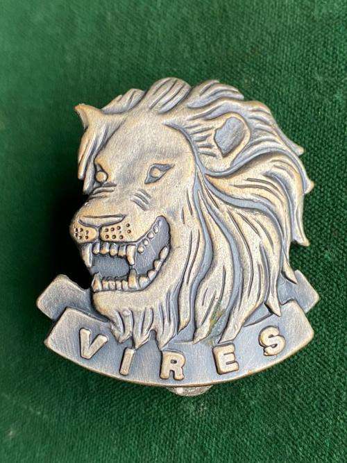STATE PRESIDENTS GUARD CAP BADGE-WORN FOR A SHORT PERIOD-APPROVED 1994-2X SCREW LUGS