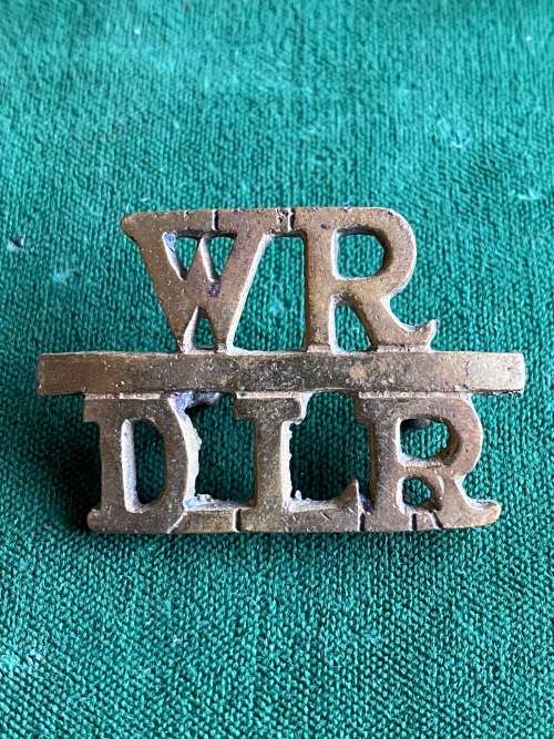 WITS RIFLES/DE LA REY CAP BADGE-WORN 1943-1945- 2 LUGS- SCARCE