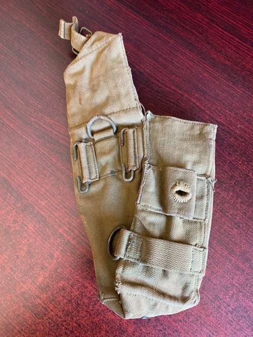 RHODESIA PATTERN 61/64 AMMO POUCH